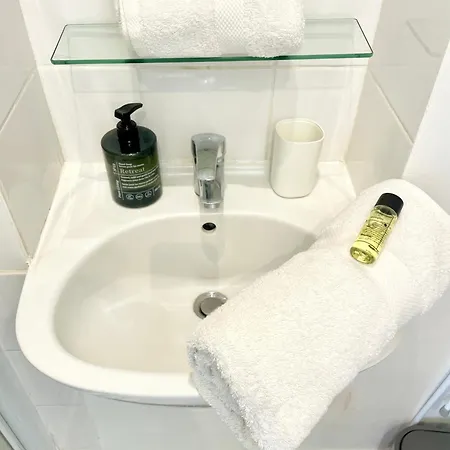 Appartamento Charming & Bright Heart Of 2 Le Marais Parigi